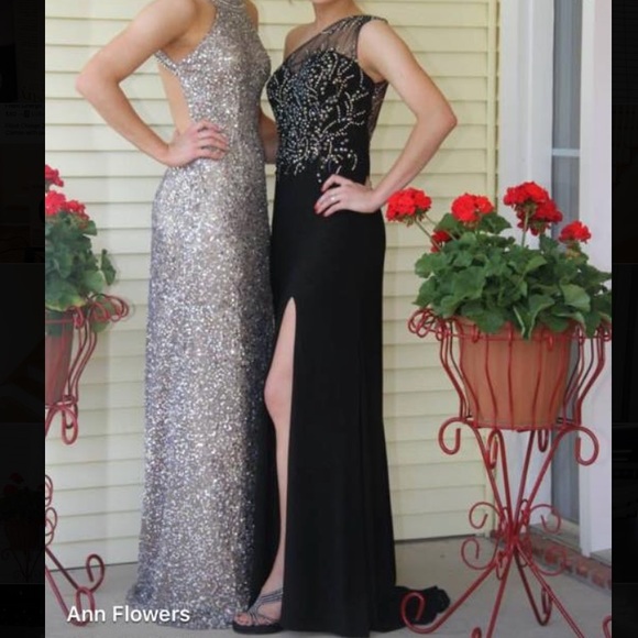 Terry Costa Black prom dress - Picture 4 of 7